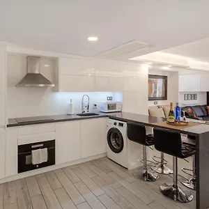 Apartamento Modern & Elegant Loft